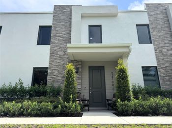 527 NW 17th Street