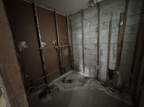 9020 NW 24th Pl, Sunrise FL 33322