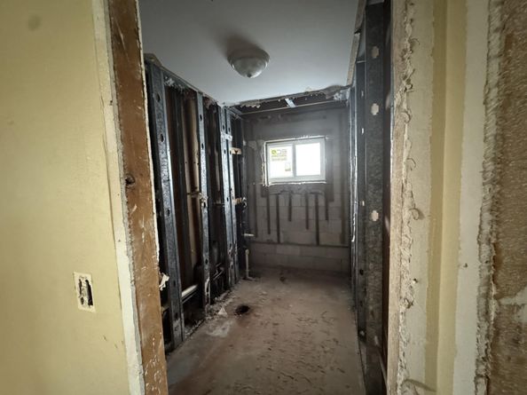 9020 NW 24th Pl, Sunrise FL 33322