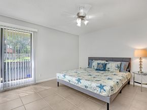 20 Lexington Lane W B, Palm Beach Gardens FL 33418