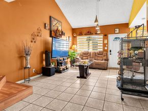 11054 NW 38th St, Sunrise FL 33351