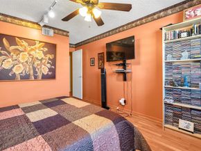 11054 NW 38th St, Sunrise FL 33351