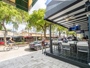 1000 SE 4th St 117 & 118, Fort Lauderdale FL 33301