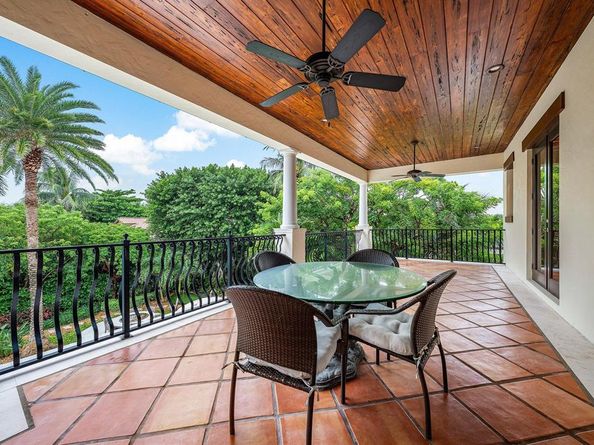 518 Harbor Court, Delray Beach FL 33483