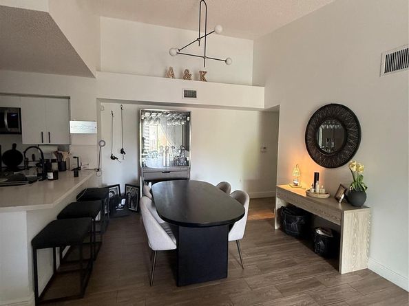 Undisclosed Address #FX-10526320, Miramar FL 33025