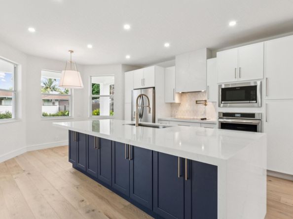 15 SW 9th Street, Delray Beach FL 33444