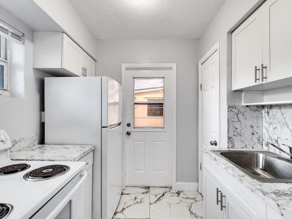 1729 Lauderdale Manor Drive, Fort Lauderdale FL 33311