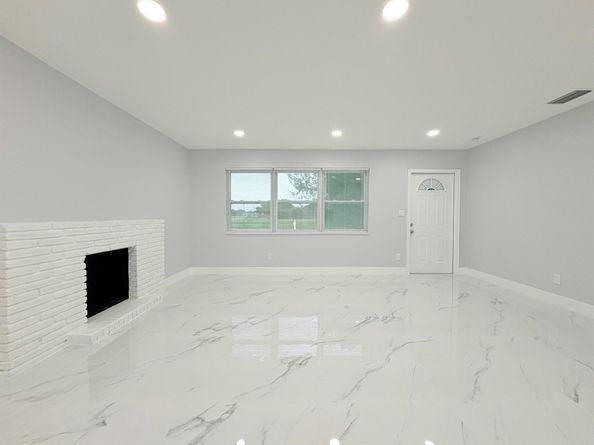 512 Aspen Road, West Palm Beach FL 33409