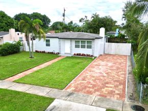 512 Aspen Road, West Palm Beach FL 33409