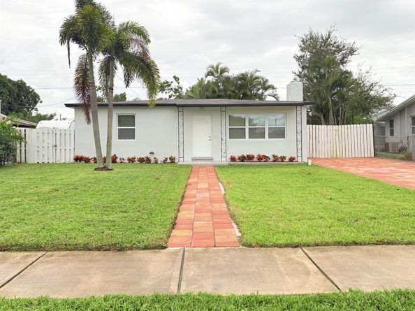 512 Aspen Road, West Palm Beach FL 33409