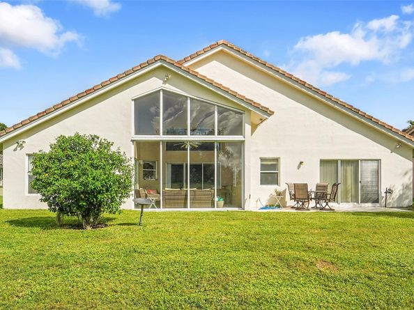 6898 Grenelefe Rd, Boynton Beach FL 33437