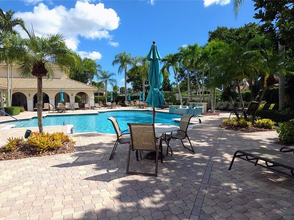 6898 Grenelefe Rd, Boynton Beach FL 33437