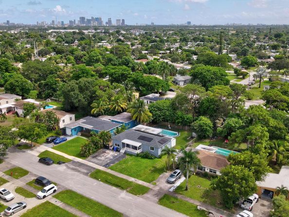 350 Delaware Avenue, Fort Lauderdale FL 33312