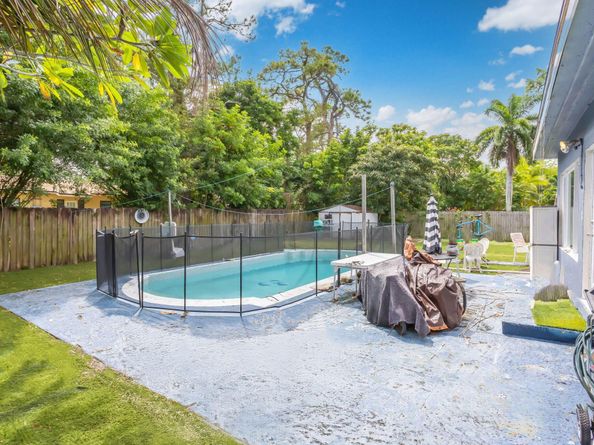 350 Delaware Avenue, Fort Lauderdale FL 33312