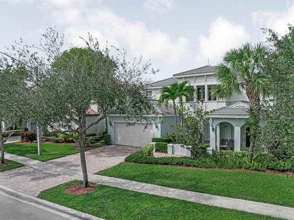 2217 Merriweather Way, Wellington FL 33414