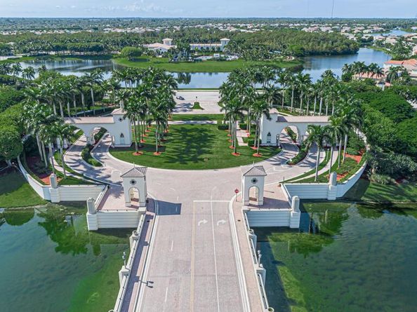 2217 Merriweather Way, Wellington FL 33414