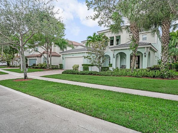 2217 Merriweather Way, Wellington FL 33414