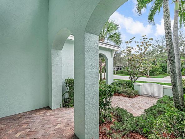 2217 Merriweather Way, Wellington FL 33414