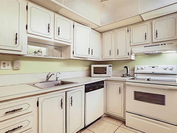 1400 Saint Charles Pl 616, Pembroke Pines FL 33026