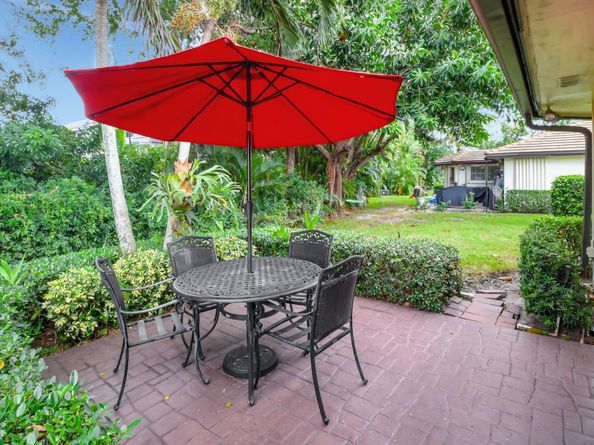 428 Pine Villa Drive, Atlantis FL 33462