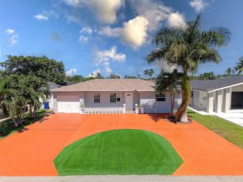 6613 Dahlia Dr