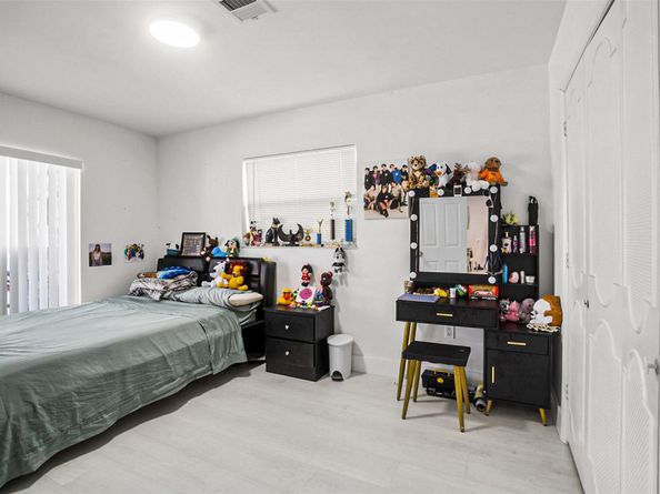 6613 Dahlia Dr, Miramar FL 33023