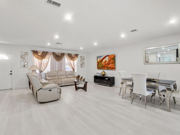 6613 Dahlia Dr, Miramar FL 33023