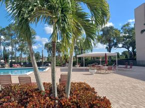 4820 Lucerne Lakes Boulevard 108, Lake Worth FL 33467