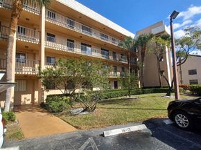 4820 Lucerne Lakes Boulevard 108, Lake Worth FL 33467