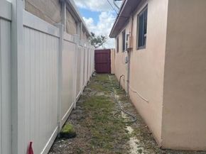 6103 Fletcher Street, Hollywood FL 33023