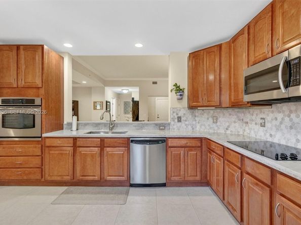 16135 Emerald Estates Dr 162 162, Weston FL 33331