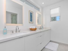 350 Desoto Street, Hollywood FL 33019