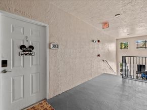 2804 Sarento Place 303, Palm Beach Gardens FL 33410