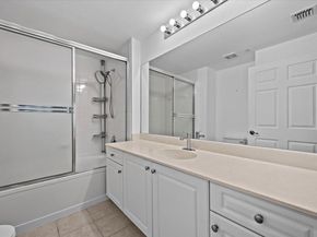 2804 Sarento Place 303, Palm Beach Gardens FL 33410