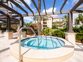 16101 Emerald Estates Dr 250 250, Weston FL 33331