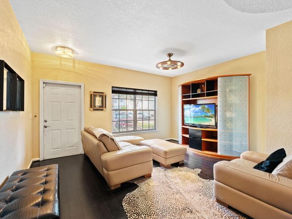 5628 NW 99th Lane, Coral Springs FL 33076