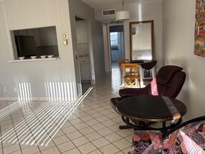 3320 Lake Osborne Drive 107, Lake Worth Beach FL 33461
