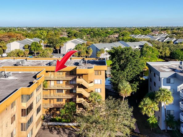 8030 Hampton Boulevard 502, North Lauderdale FL 33068