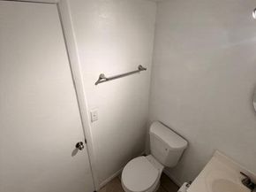 5661 Riverside Drive 203b7, Coral Springs FL 33067