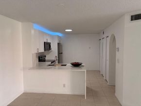 5661 Riverside Drive 203b7, Coral Springs FL 33067