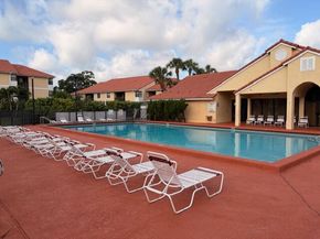 5661 Riverside Drive 203b7, Coral Springs FL 33067