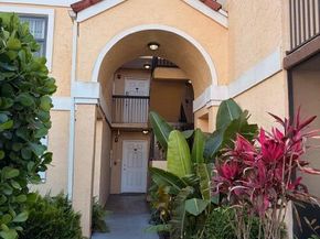 5661 Riverside Drive 203b7, Coral Springs FL 33067