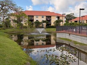 5661 Riverside Drive 203b7, Coral Springs FL 33067