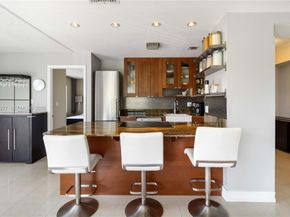 126 Golden Isles Drive 32A, Hallandale Beach FL 33009