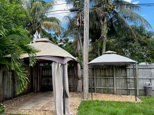 1473 NE 48th St, Pompano Beach FL 33064