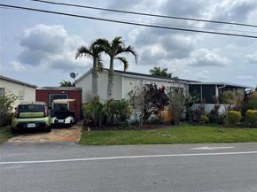 8591 SW 22nd Ct, Davie FL 33324