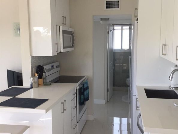 1705 N Riverside Dr 8, Pompano Beach FL 33062
