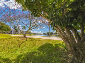 9440 Tangerine Place 102, Davie FL 33324