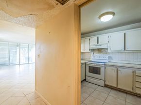 9440 Tangerine Place 102, Davie FL 33324