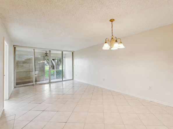9440 Tangerine Place 102, Davie FL 33324